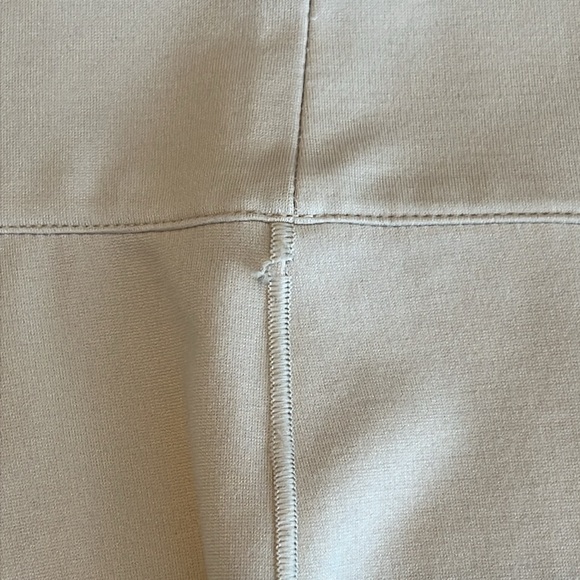 M.M. LaFleur Cream Flare Pants Size 4 - Picture 5 of 6